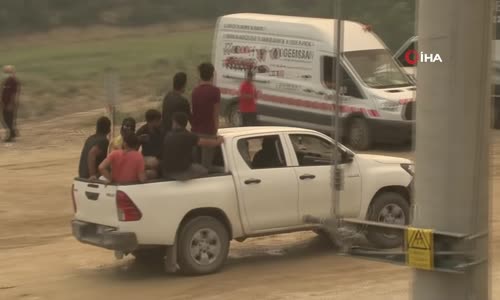 Alevlerin Esir Aldığı Beydiğin Mahallesi Yanmaktan Güçlükle Kurtarıldı