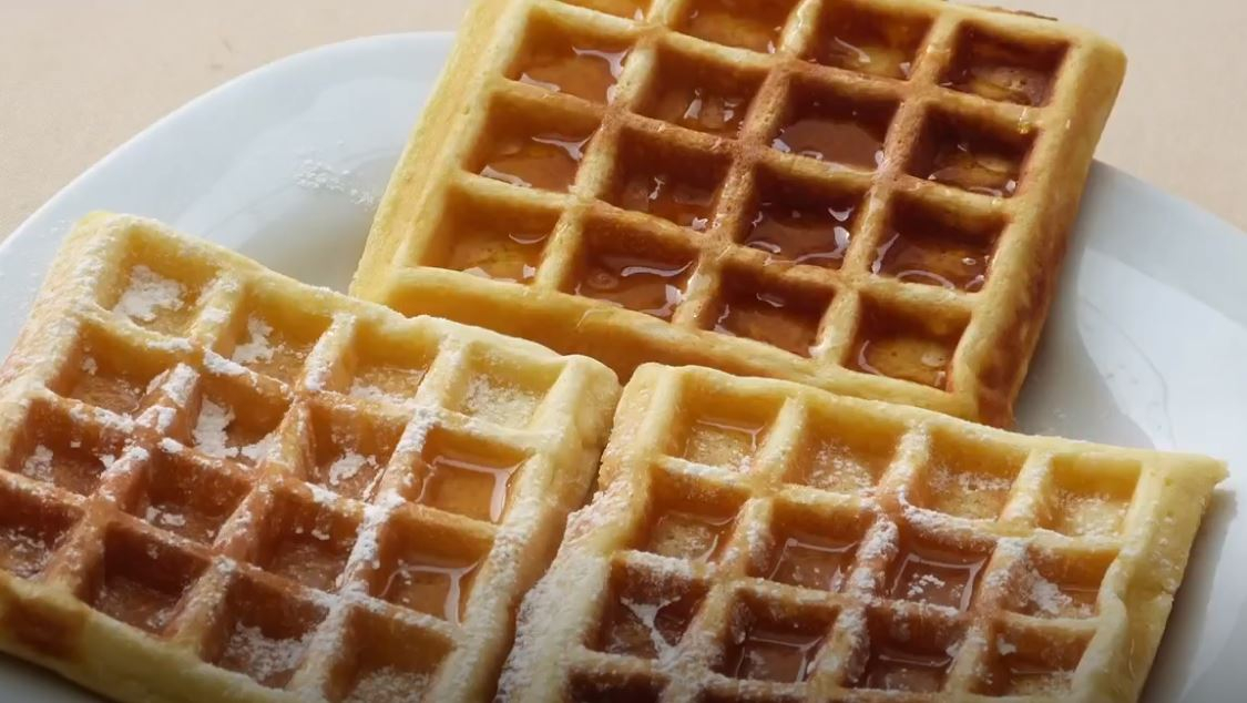 Waffle Nasıl Yapılır  Waffle Hamuru Tarifi 