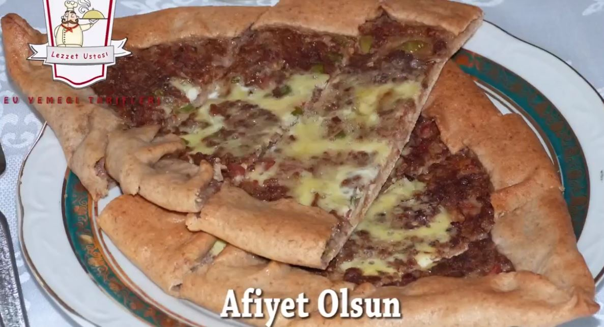 Kıymalı Pide Tarifi  Kıymalı Yumurtalı Pide Nasıl Yapılır  Pide Tarifi 