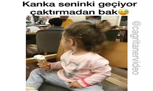 Çaktırmadan Bakan Bebek