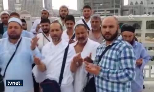 Roman Vatandaşlar Kabe'de Zeytin Dalı Harekatı İçin Dua Etti