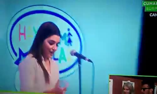 Hande Erçel Yılın En İyi Kadın Oyuncu Ödülünü Aldı!