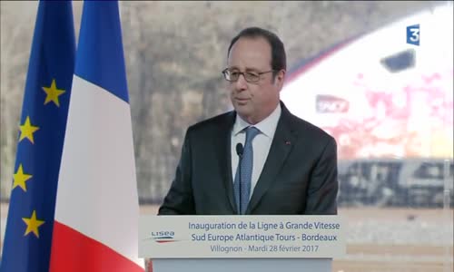 Hollande Konuşurken Polisin Keskin Nişancı Tüfeği Ateş Aldı 