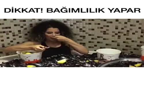 Dikkat Bağımlılık Yapan Midyeler