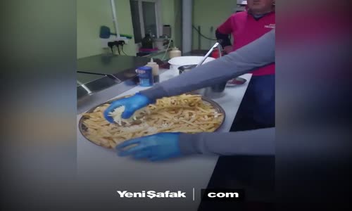 Bu Döner Vejeteryanlara Et Yedirtir