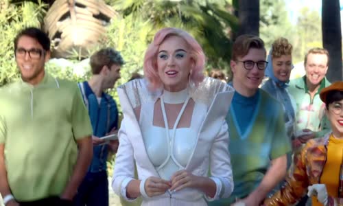 Katy Perry 'Chained To The Rhythm'in Klibini Yayınladı