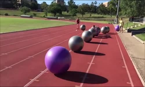 Pilates Topu Sörfüyle Dünya Rekoru Kıran Genç