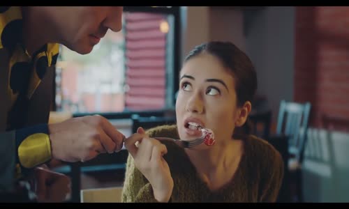 TurkNet' in Magnum Reklamını Andıran Komik Reklamı