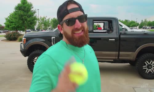 Dude Perfect Ekibinden Eğlenceli Trick Shot'lar