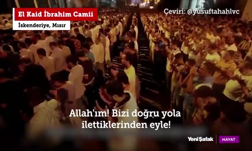 Mısır'da Gözyaşlarına Boğan Kadir Gecesi Duası