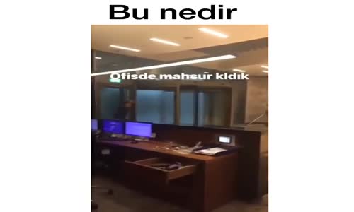 Kendisini Kaybetmiş Kapı