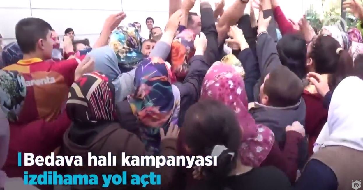 Bedava Halı Kampanyası İzdihamı