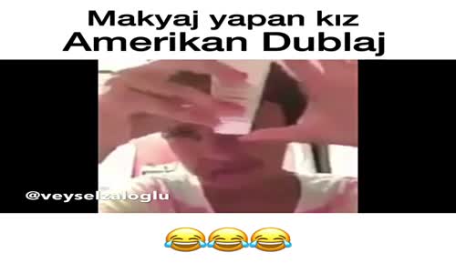 Makyaj Yapan Kız - Amerikan Dublaj