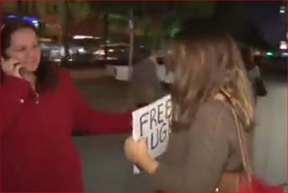 Sarılmak Beleş - Free Hugs (Adana)