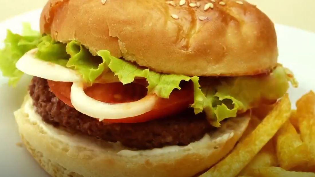 Hamburger Tarifi Köftesi ve Ekmeği Nasıl Yapılır 