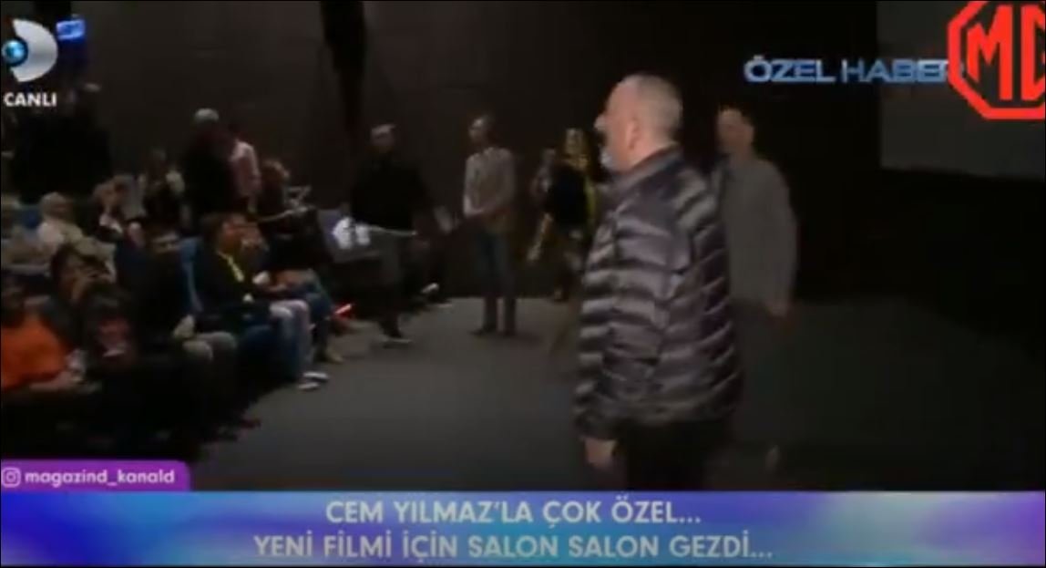 Cem Yılmaz'la Çok Özel Arif V 216 İçin Salon Salon Gezdi Hayranlarıyla Buluştu