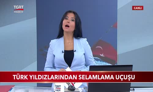 Türk Yıldızlarından Saygı ve Selamlama Uçuşu 