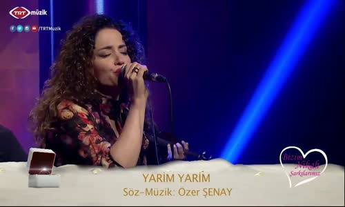 Deniz Toprak Yarim Yarim Canlı Performans