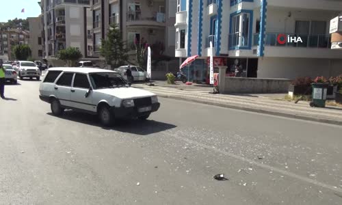 Oğlunun Kaza Yaptığını Duyan Anne Olay Yerinde Gözyaşlarına Boğuldu 