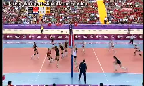 Neslihan DEMIR DARNEL'den Voleybol Şov!!!