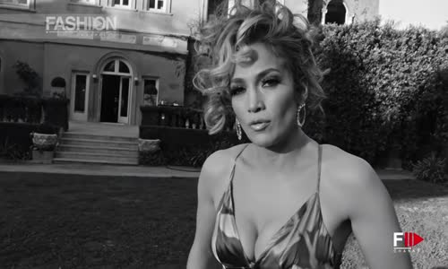 JENNIFER LOPEZ Perde Arkası GUESS Kampanyası için SS 2020 - Fashion Tv