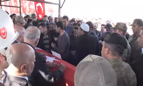 Şehit Babası  Anasız Olur Babasız Olur Evlatsız Da Oluyormuş Ama Vatansız Olunmaz 