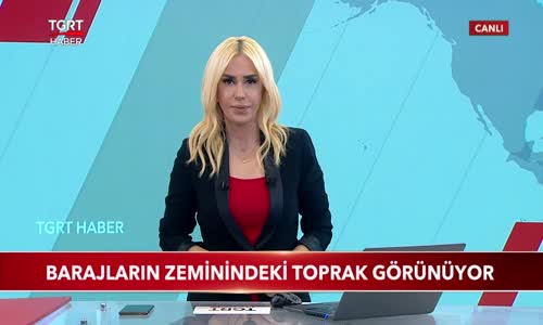 İzmir'de Barajların Zeminindeki Toprak Görünüyor 