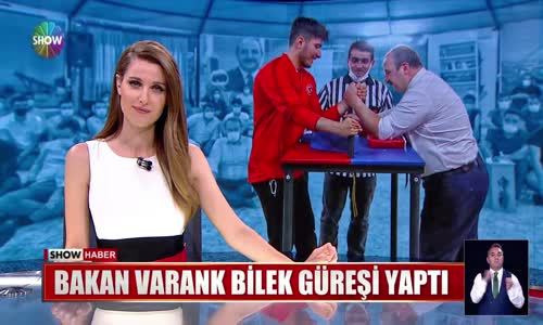 Bakan Varank bilek güreşi yaptı