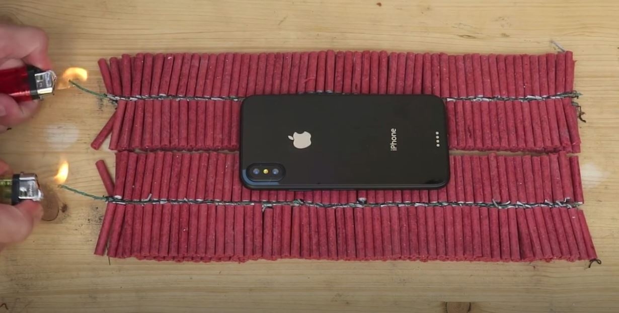 1000 Havai Fişek İle iPhone X'in İmtihanı