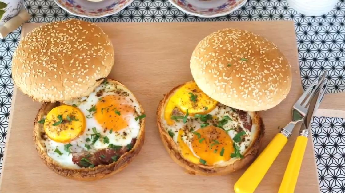 Ekmek Çanağında Sucuklu Yumurta Tarifi 