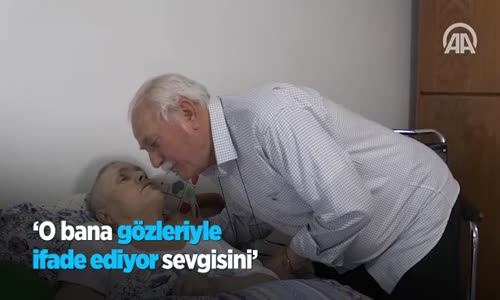 O Bana Gözleriyle İfade Ediyor Sevgisini