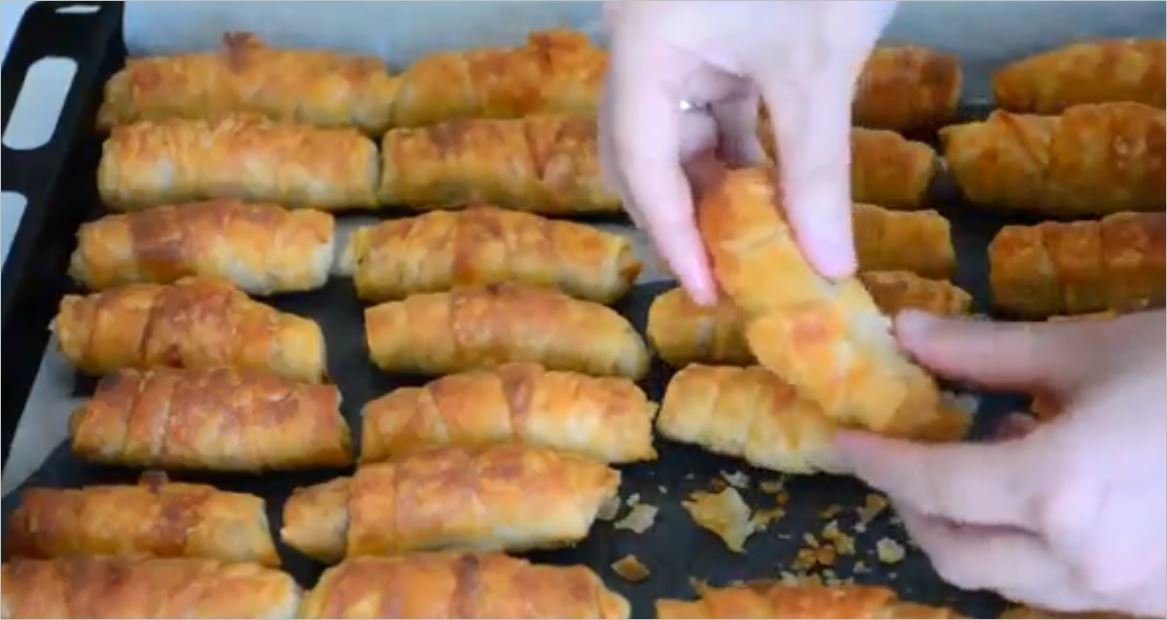  Nişastalı Çıtır Börek Tarifi