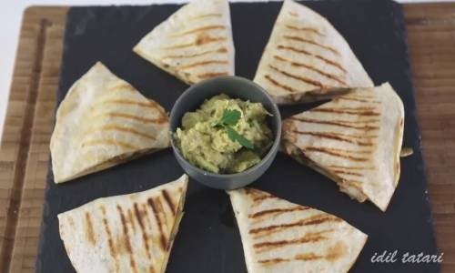 Tavuklu Quesadilla Nasıl Yapılır 