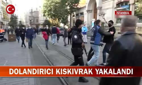 İstiklal Caddesi'nde Kaçmaya Çalışan Suçlu İşte Böyle Yakalandı! 