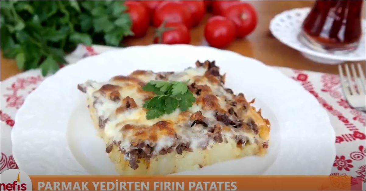 Parmak Yedirten Lezzeti ile Fırın Patates Tarifi 