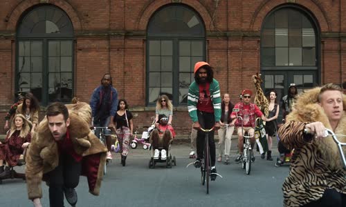 MACKLEMORE & RYAN LEWIS - THRIFT SHOP FEAT. WANZ