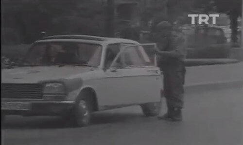 12 Eylül 1980 Trafikte Kimlik Kontrolü izle 