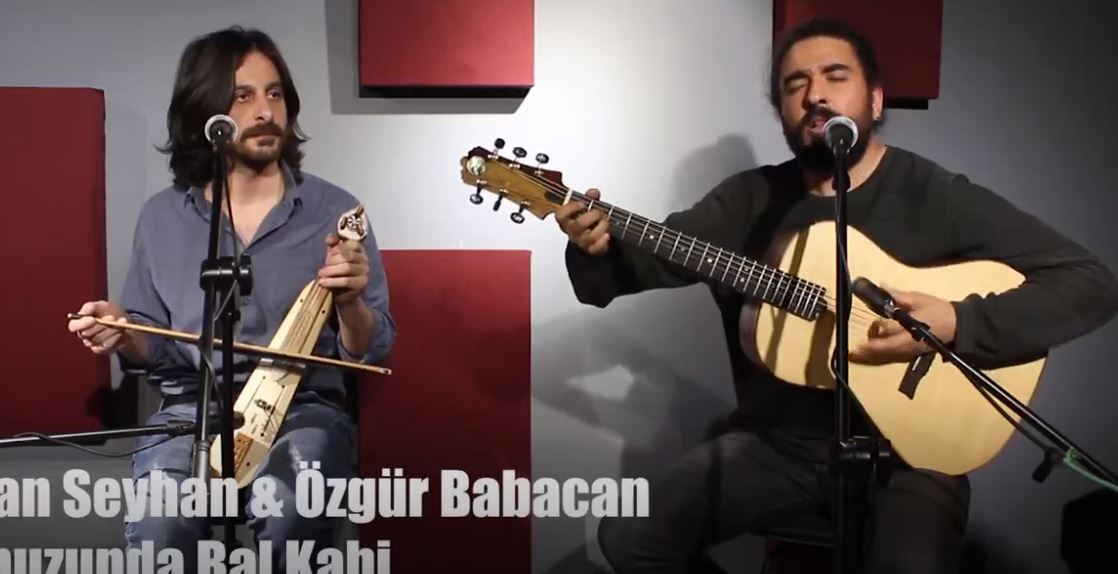 İrfan Seyhan & Özgür Babacan - Omuzunda Bal Kabi