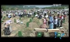 Srebrenitsa Soykırımı Mezar Kalıntıları izle 