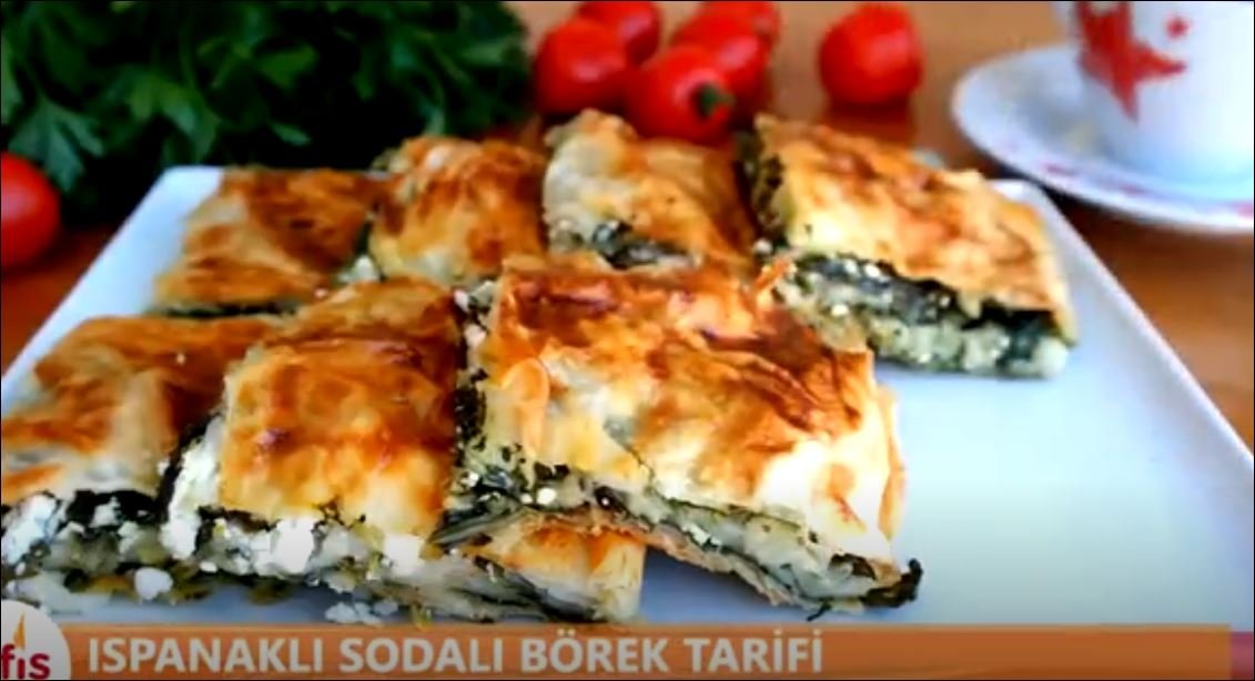 Sodalı Ispanaklı Tepsi Böreği