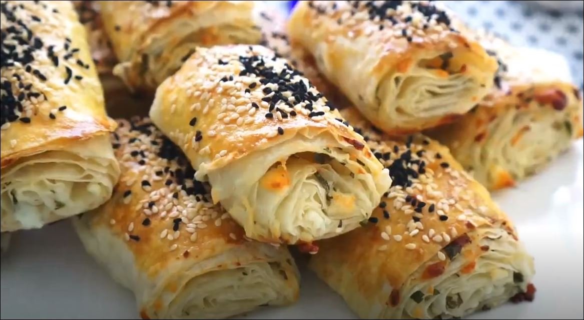  Peynirli Börek Tarifi 