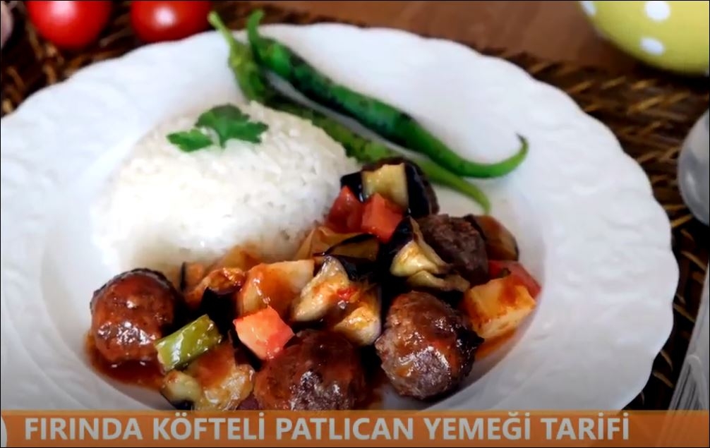 Fırında Köfteli Patlıcan Yemeği Tarifi