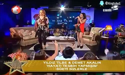 Demet Akalın'ın Canlı Yayında Şarkı  Söyleme Korkusu!