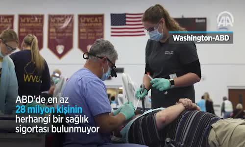 ABD'de Güvencesiz Hastalar Saatlerce 'Mobil Klinik' Sırasında Bekliyor 