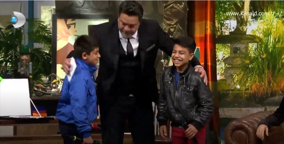 Beyaz Show  Karabüklü Çocukların Efsane Düeti