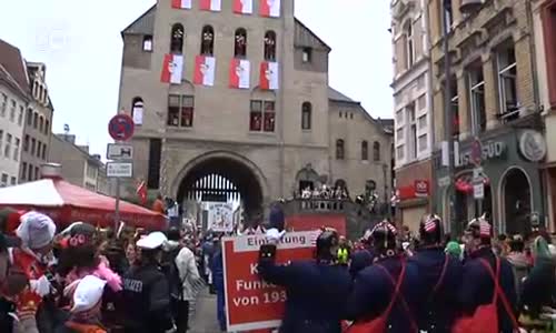 Köln’de ′′Rosenmontag’’ coşkusu