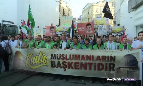 Onbinler Mavi Marmara ve Kudüs için yürüdü