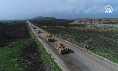 Sınır Hattında Askeri Araç Sevkiyatı Devam Ediyor