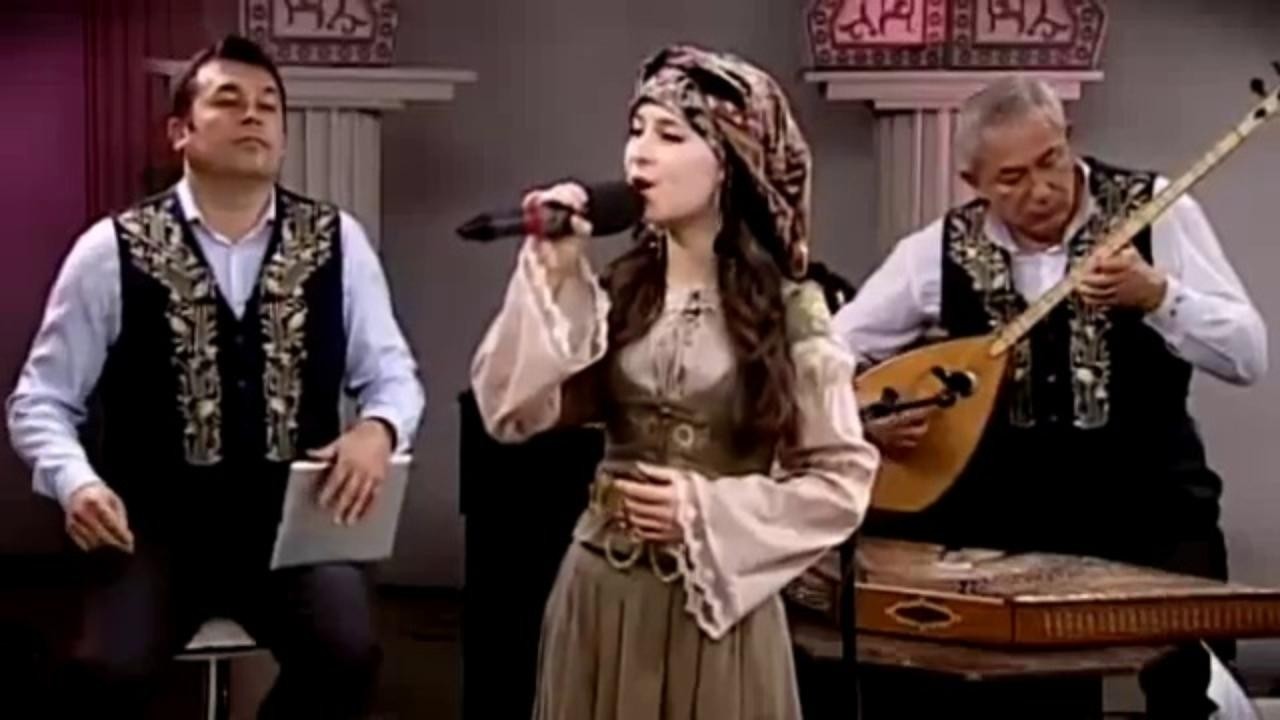 Raziye Seytablayeva ve ATR ansambli - Bağçalarda Börülce