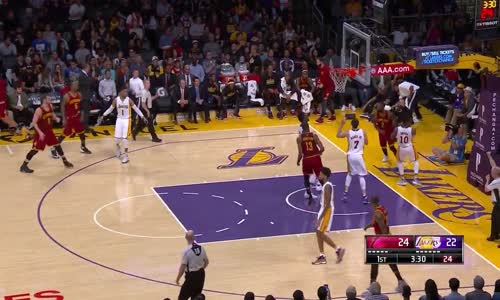 Kyrie Irving'den Los Angeles'ta 46 Sayı